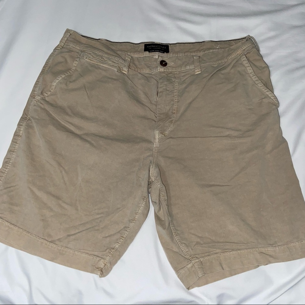 American Eagle Mens Khaki Shorts
